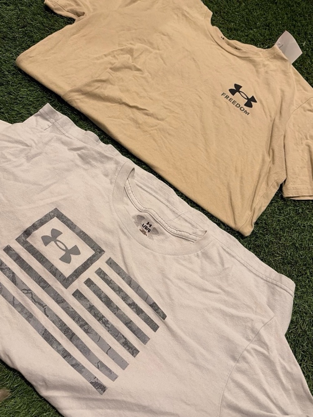 Under Armour Men's Short Sleeve Logo Tees in Tan and White